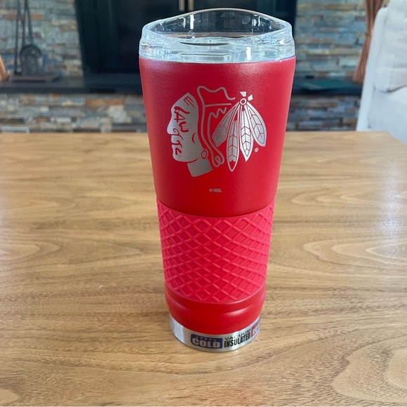 Other - NWOT Blackhawks insulated Tumblr with lid